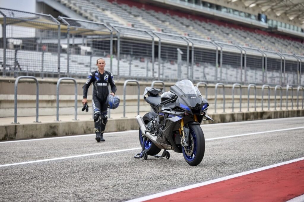 gallery-YZF-R1M2025-5