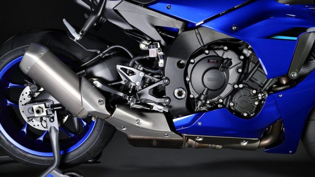 YZF-R12026-gallery-2